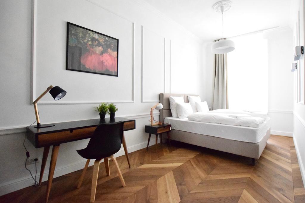 Luxury Apartment By Hi5 - Szervita Suite Budapest Exterior foto