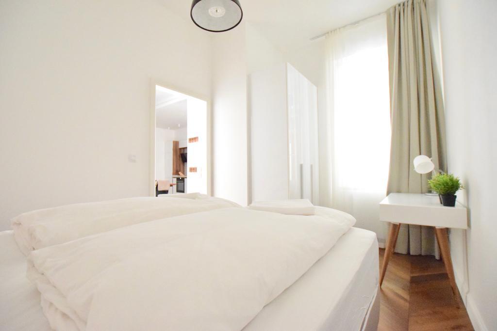 Luxury Apartment By Hi5 - Szervita Suite Budapest Exterior foto